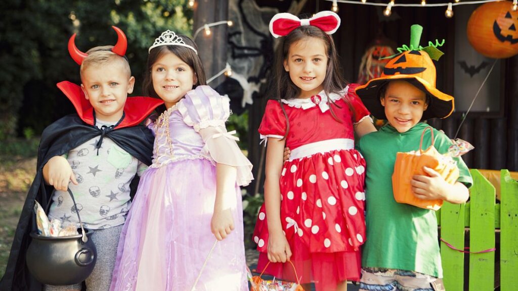 Dress up Your Kids with Wholesale Clothes